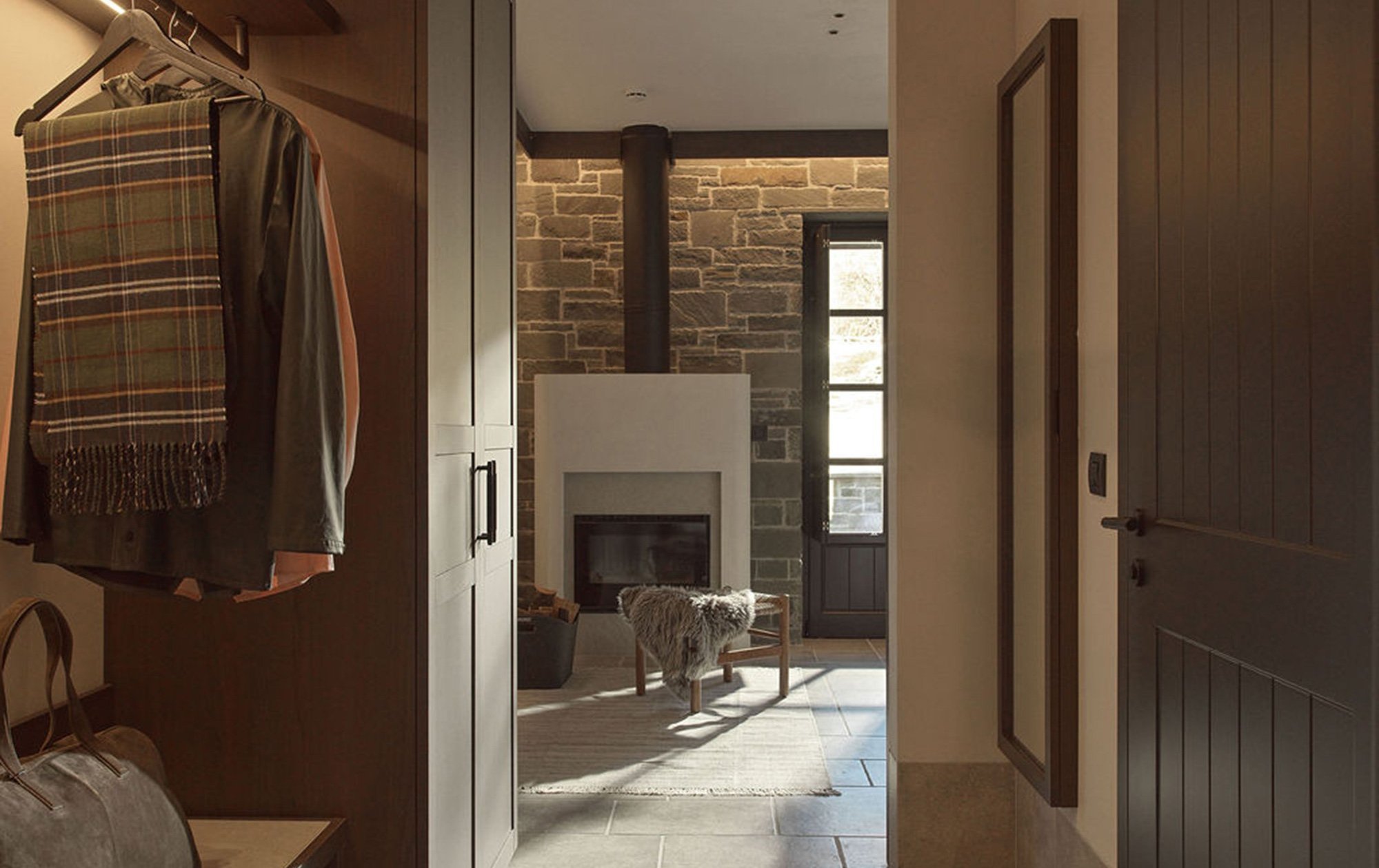 RETREAT SUITE (AμεA)